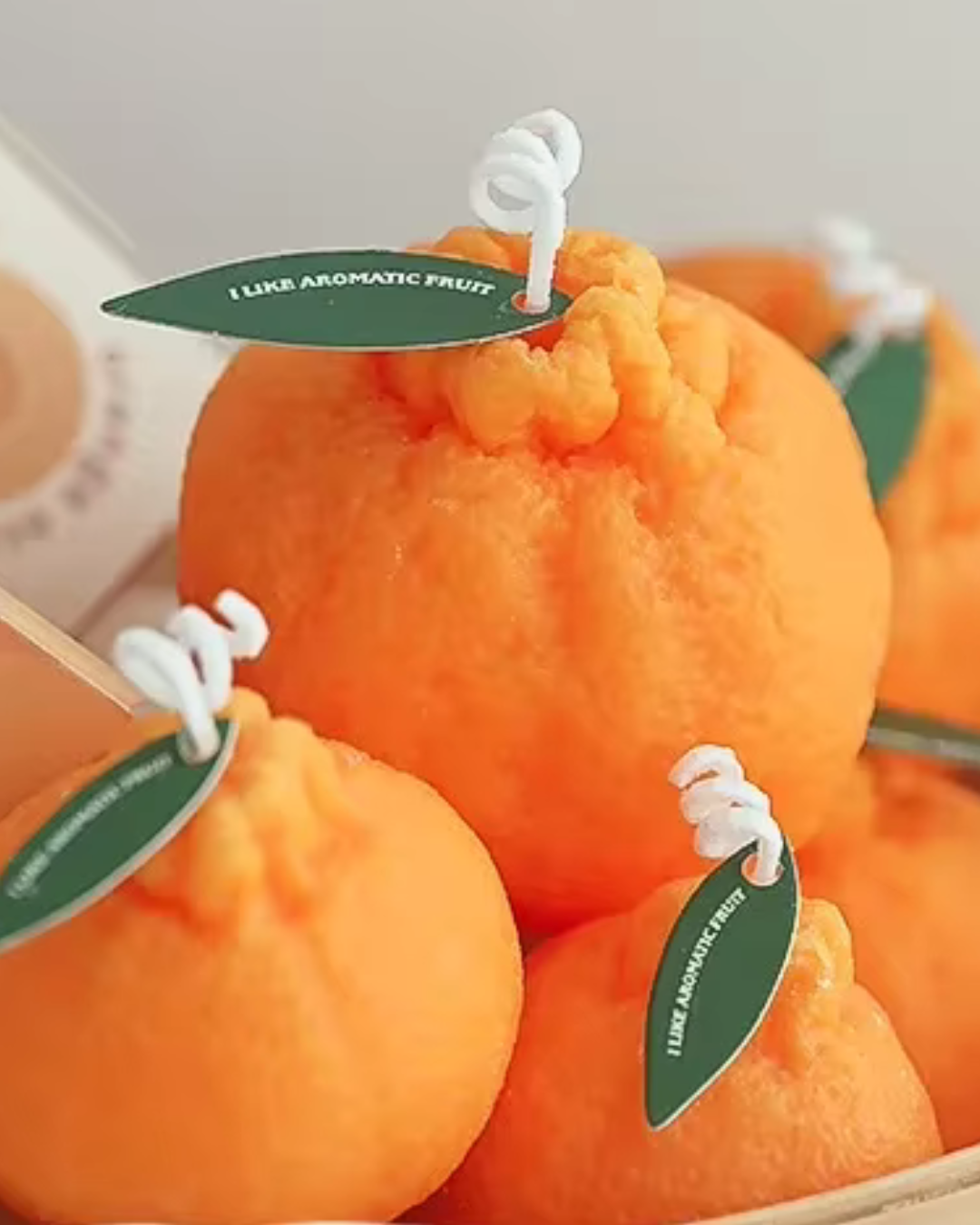 Vênus Cítrica - Vela perfumada de tangerina para aconchego e frescor
